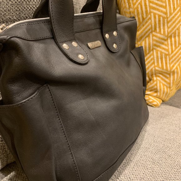 B. Makowsky Black Leather Convertible Backpack Tote main image 12